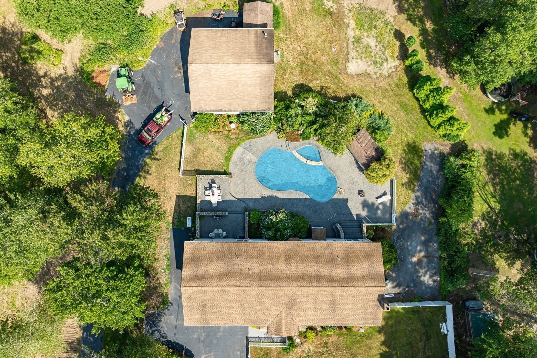 Single Family Residence at 220 Mattapoisett Rd, Rochester MA 02770, Rochester, photo 35 of 40