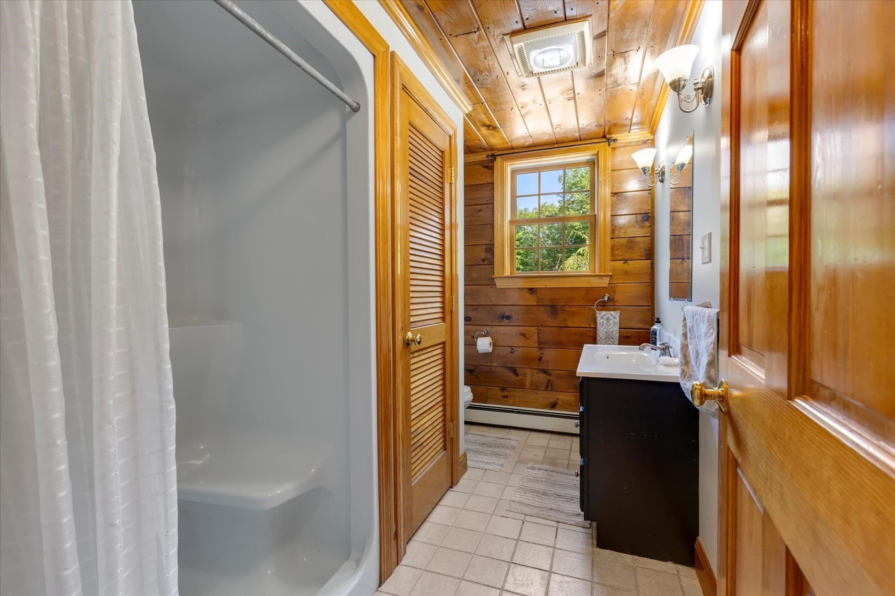 Single Family Residence at 220 Mattapoisett Rd, Rochester MA 02770, Rochester, photo 21 of 40