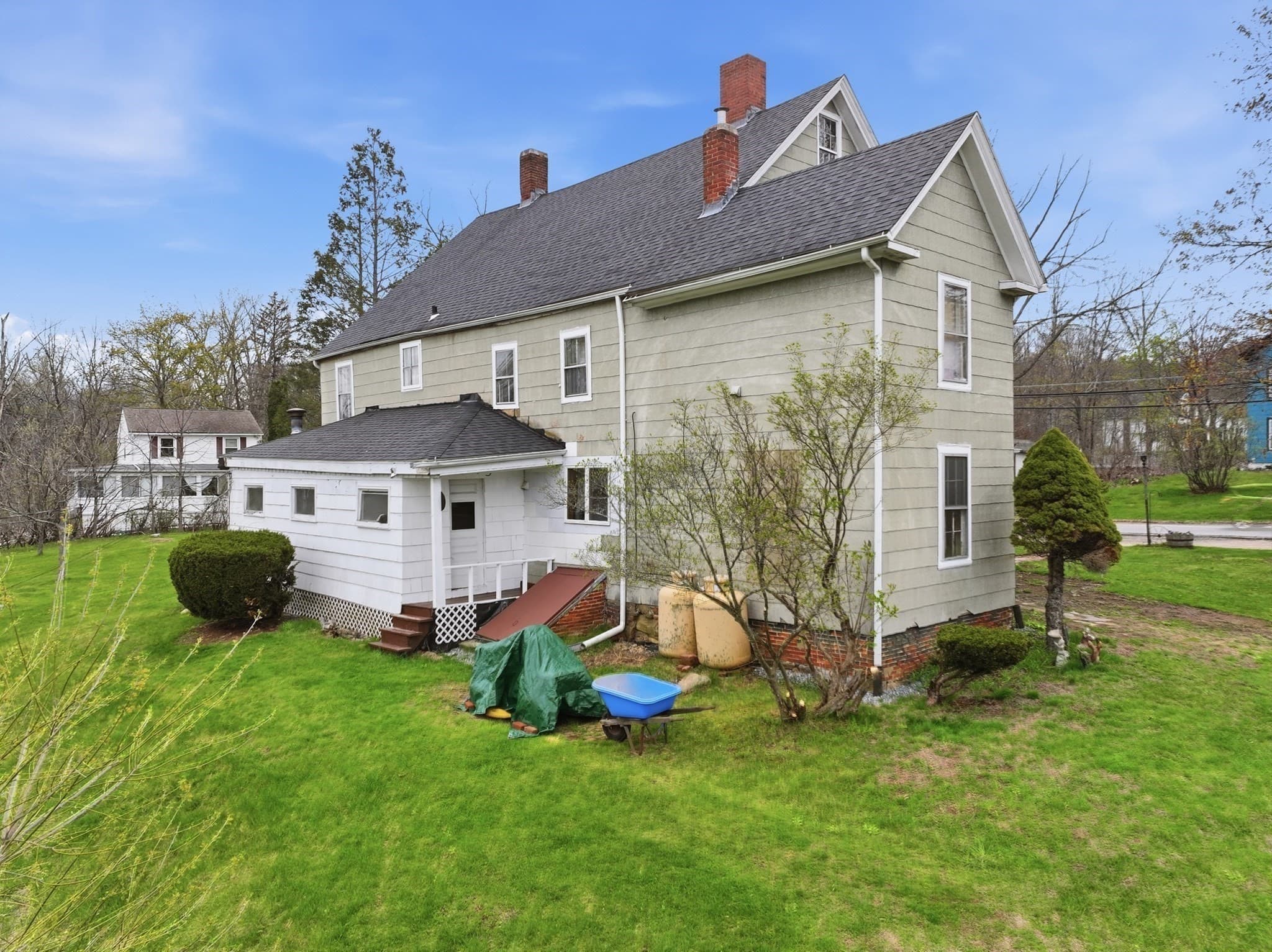 Single Family Residence at 16 Main St, Brookfield MA 01506, Brookfield, photo 41 of 42