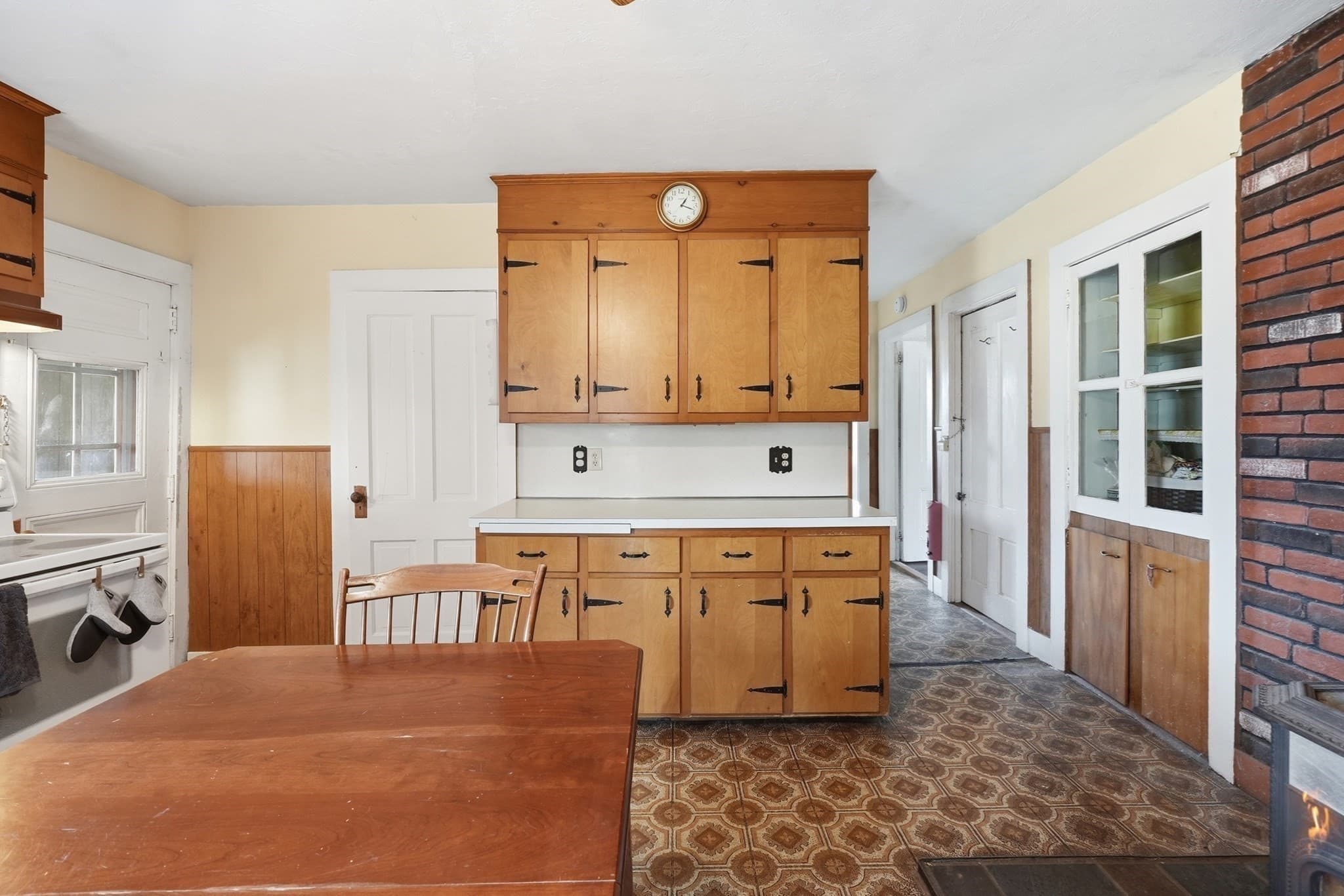 Single Family Residence at 16 Main St, Brookfield MA 01506, Brookfield, photo 11 of 42
