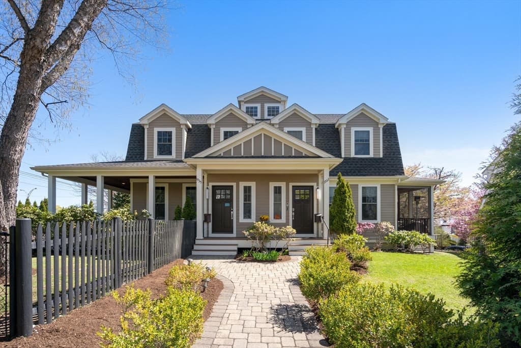 1935 Commonwealth Ave # 1935, Newton MA 02466