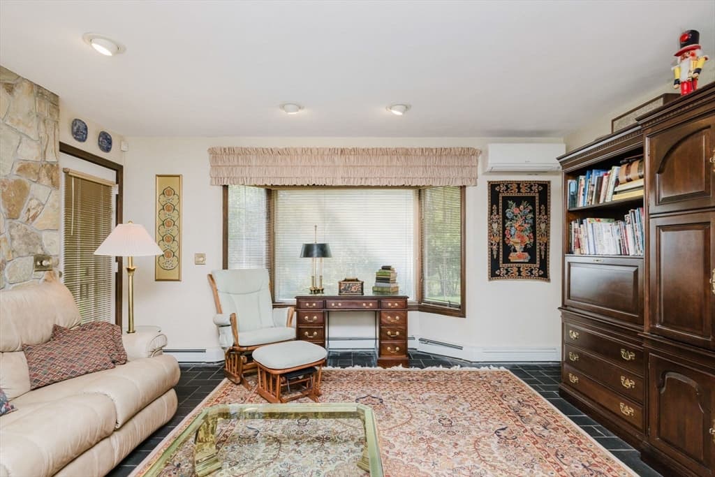 Single Family Residence at 191 Fairway Drive, Seekonk MA 02771, photo 12 of 41