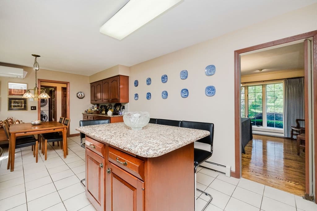 Single Family Residence at 191 Fairway Drive, Seekonk MA 02771, photo 4 of 41