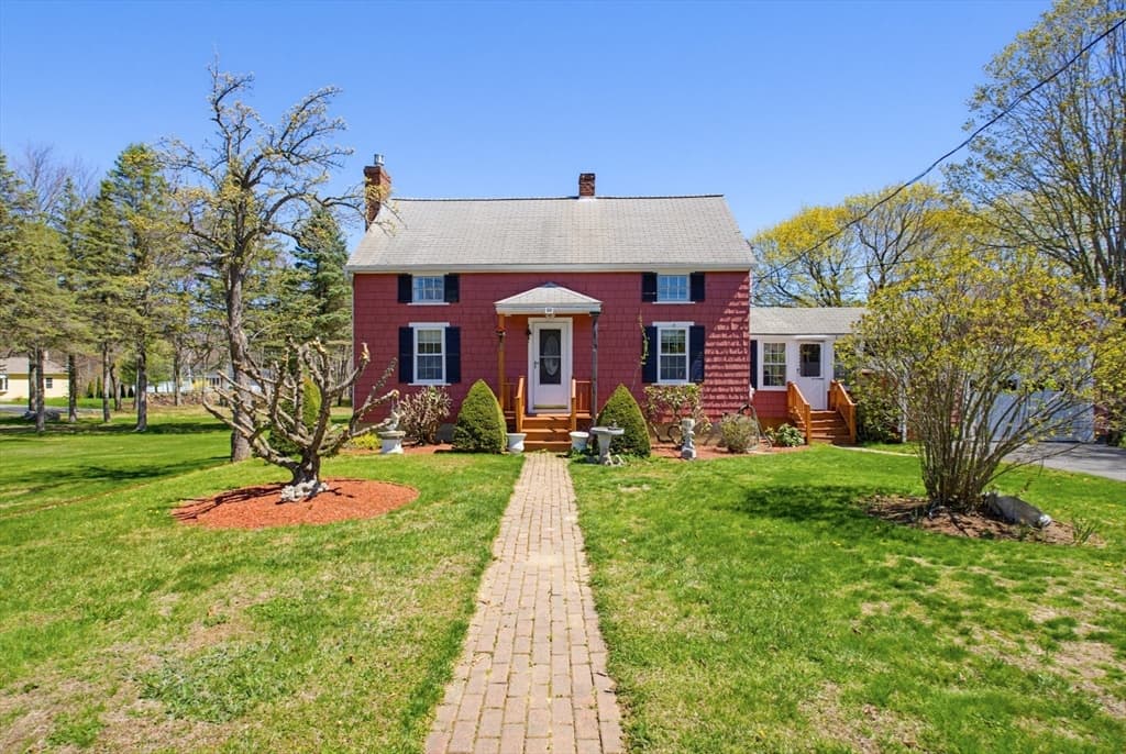 136 Chapel St, Gardner MA 01440
