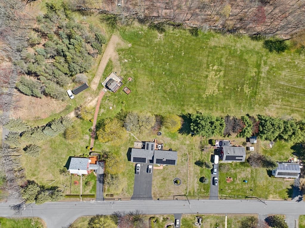 136 Chapel St, Gardner MA 01440 photo 30