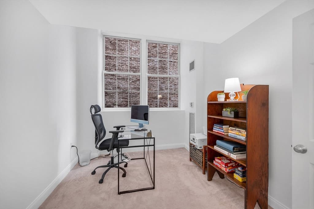Condominium at 200 Market Street # 3211, Lowell MA 01852, photo 5 of 23