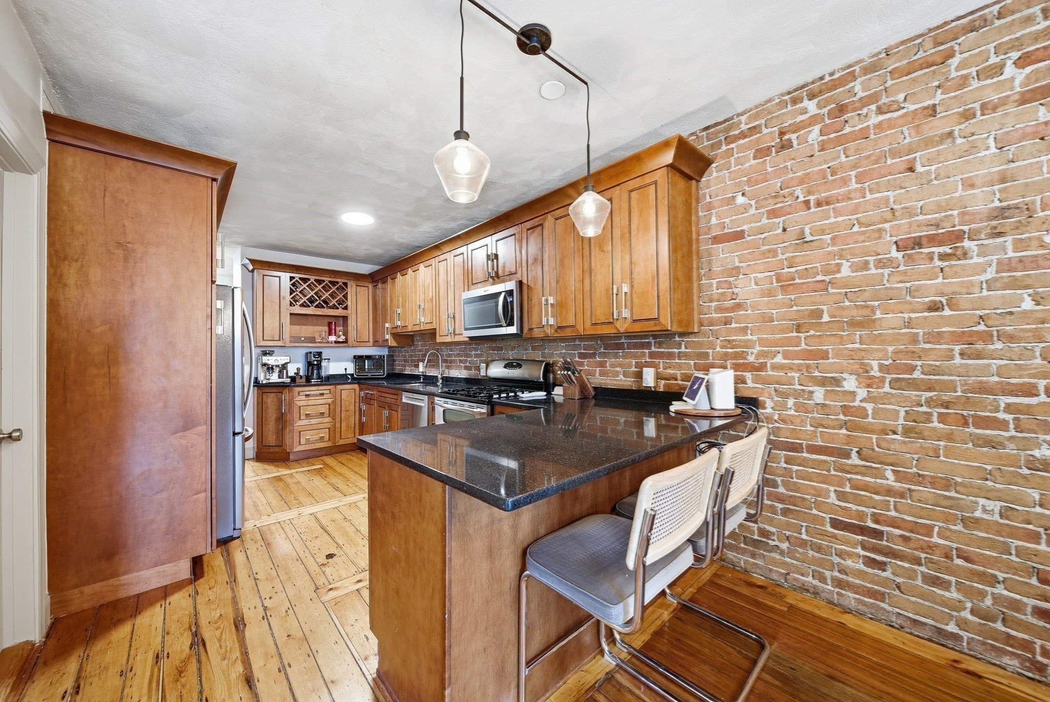 Condominium at 30 Beacon St # 1, Chelsea MA 02150, Chelsea, photo 12 of 39