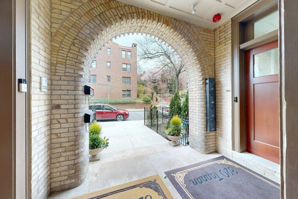 322 Tappan St # 2, Brookline MA 02445 photo 3