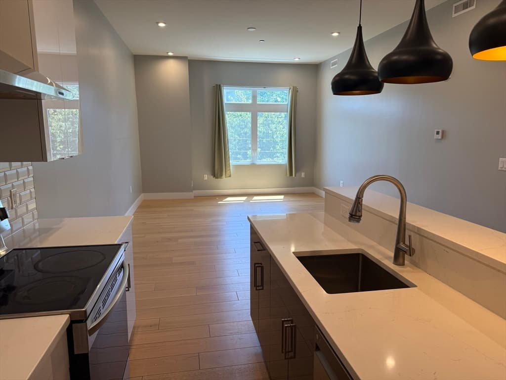 60 Cross St E # 207, Somerville MA 02145 photo 7