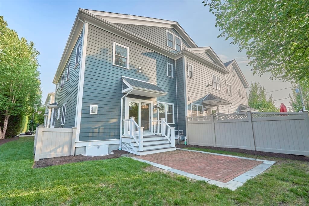Condominium at 20 Dalby St # 20, Newton MA 02458, Newton, photo 41 of 42
