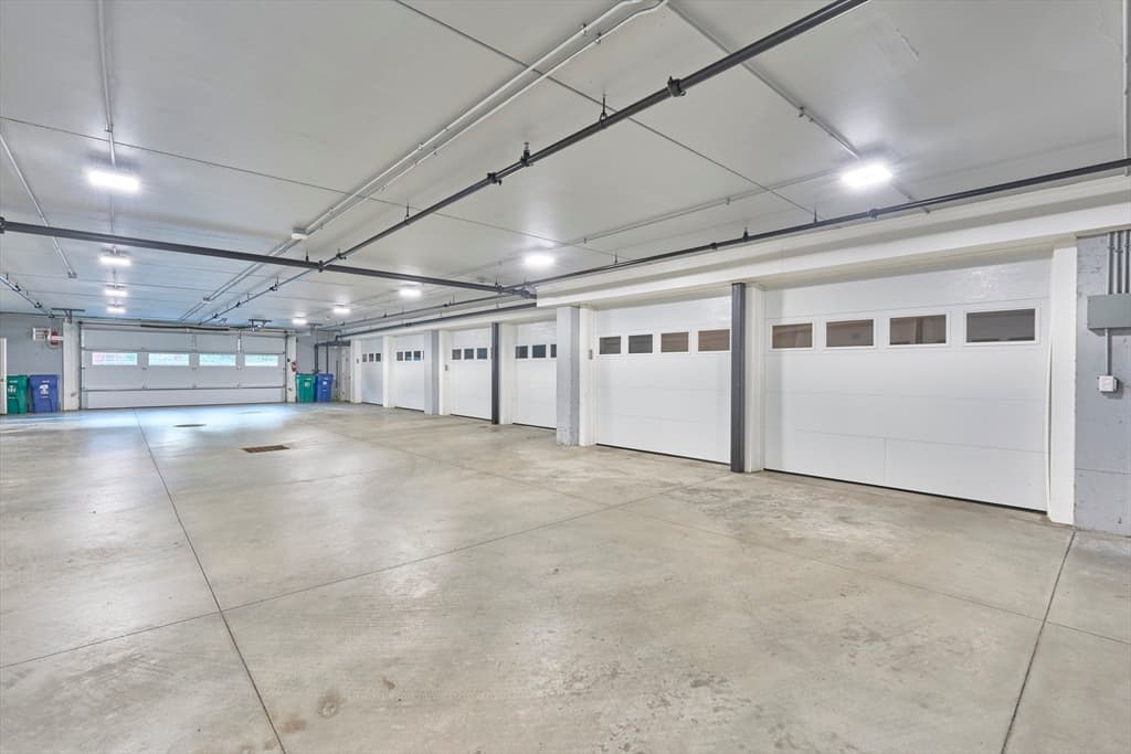 Condominium at 20 Dalby St # 20, Newton MA 02458, Newton, photo 40 of 42