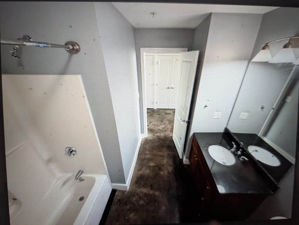 21 Illinois St # 202, Worcester MA 01610 photo 12