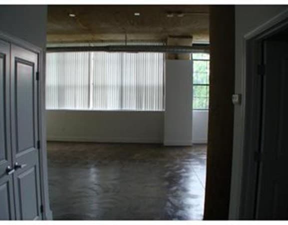 21 Illinois St # 202, Worcester MA 01610 photo 15