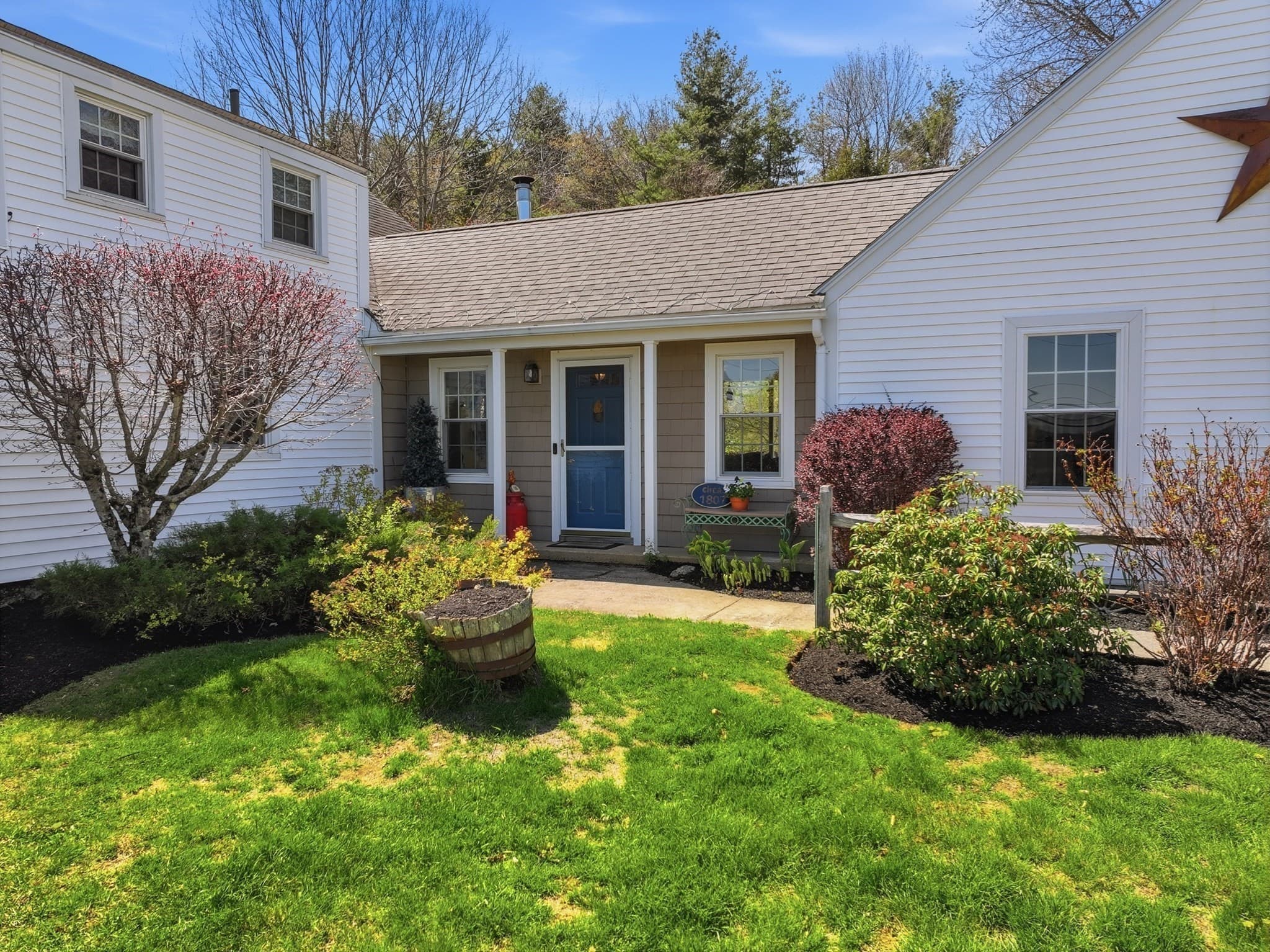 Single Family Residence at 16 Brigham Rd, Paxton MA 01612, Paxton, photo 3 of 42