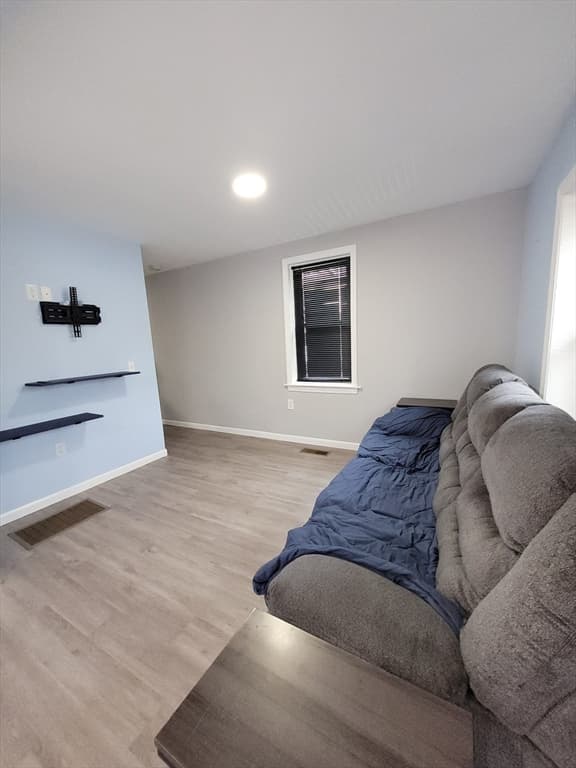 50 Root Pl, Pittsfield MA 01201 photo 4