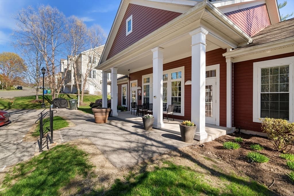 Condominium at 23 Augustus Court # 4003, Reading MA 01867, Reading, photo 36 of 42