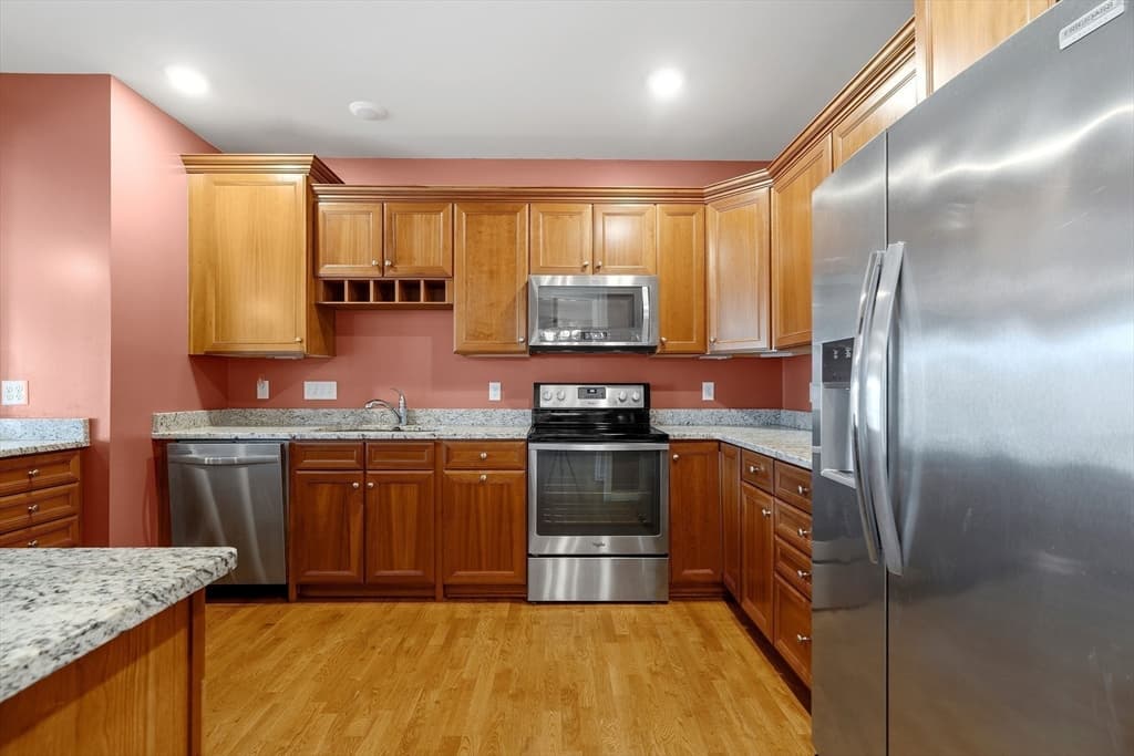 Condominium at 23 Augustus Court # 4003, Reading MA 01867, Reading, photo 15 of 42