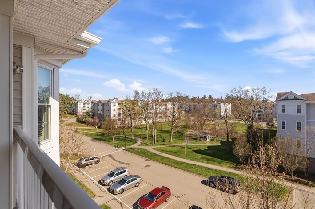 Condominium at 23 Augustus Court # 4003, Reading MA 01867, Reading, photo 29 of 42