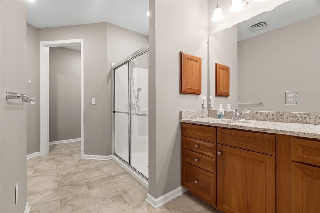 Condominium at 23 Augustus Court # 4003, Reading MA 01867, Reading, photo 21 of 42