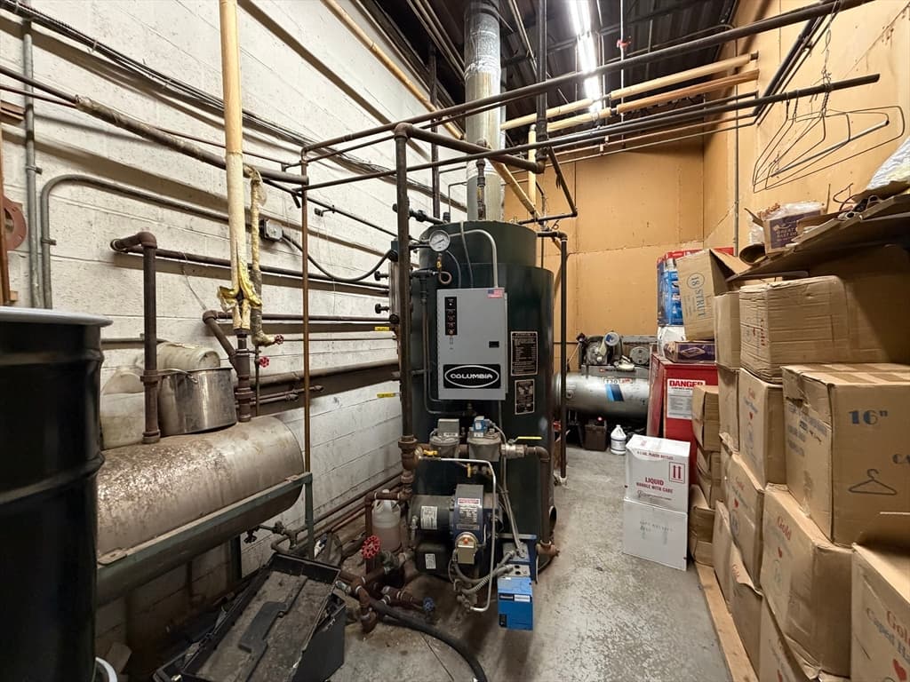 Business Opportunity at 9999 Main, Saugus MA 01906, photo 2 of 9