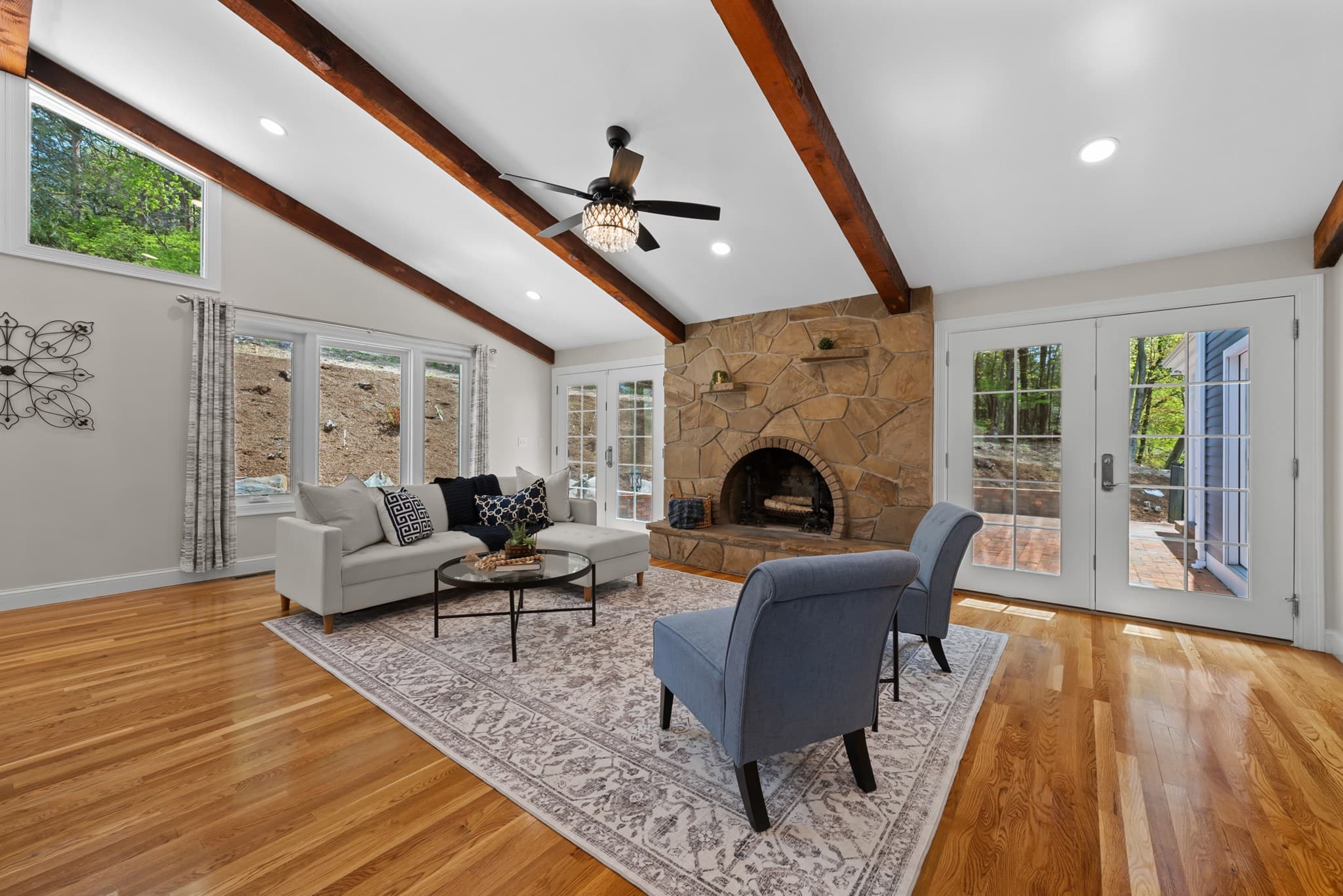 Single Family Residence at 20 Westwood Dr, Worcester MA 01609, Worcester, photo 12 of 41