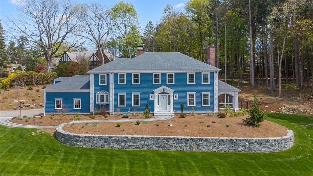 20 Westwood Dr, Worcester MA 01609