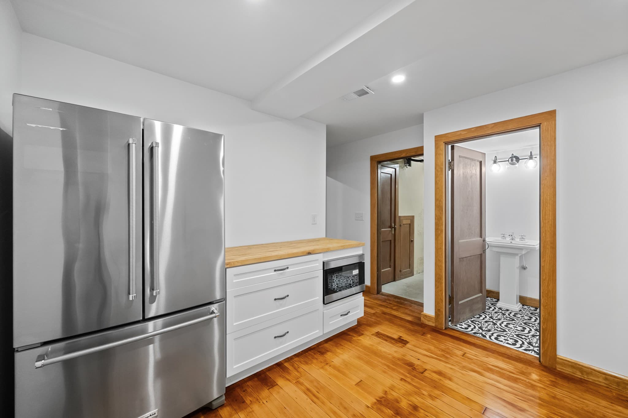 Single Family Residence at 20 Westwood Dr, Worcester MA 01609, Worcester, photo 38 of 41