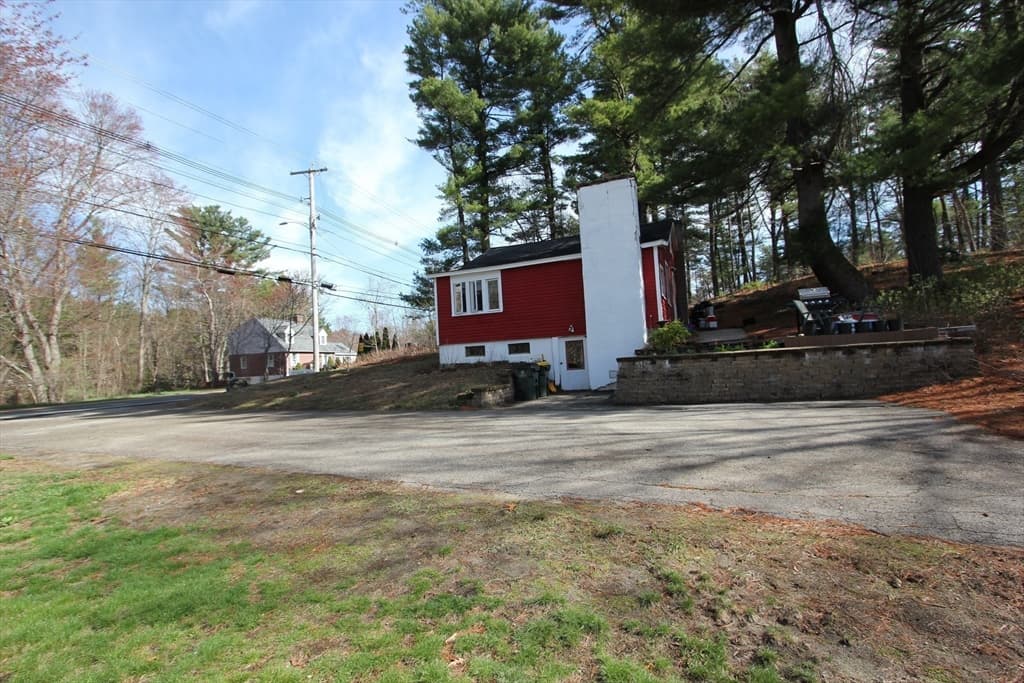 196 Grove St, Franklin MA 02038 photo 3