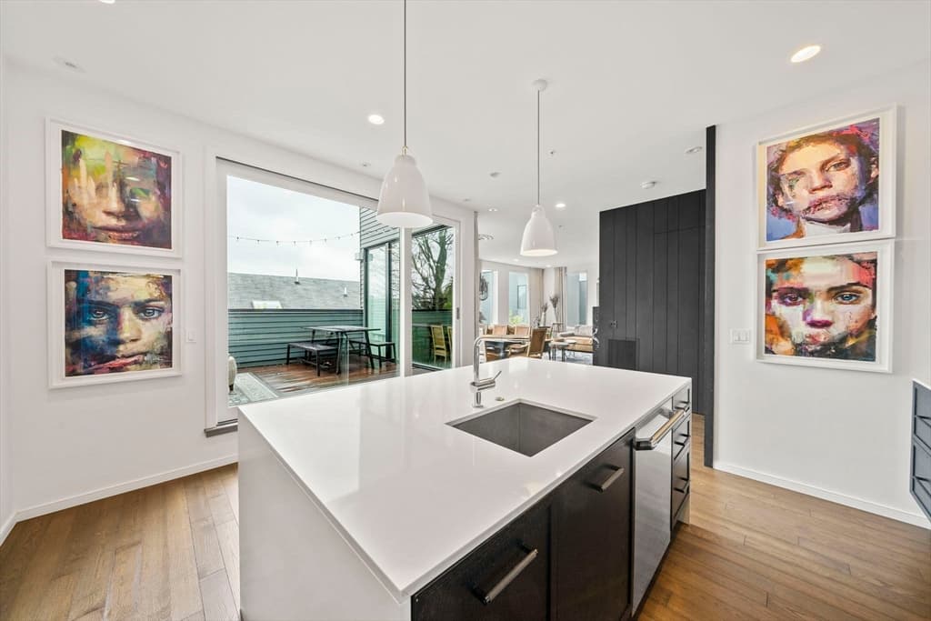 Condominium at 515 E 1st # 8, Boston MA 02127, photo 4 of 24