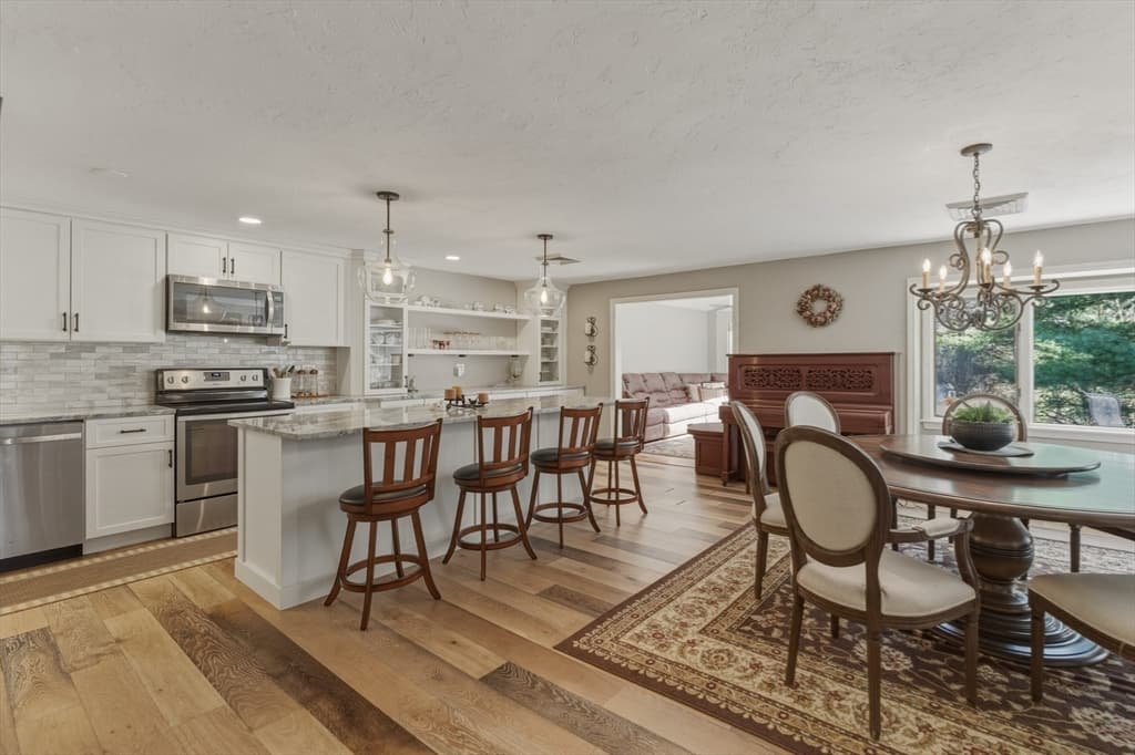 402 Ridgefield Cir # D, Clinton MA 01510 photo 7