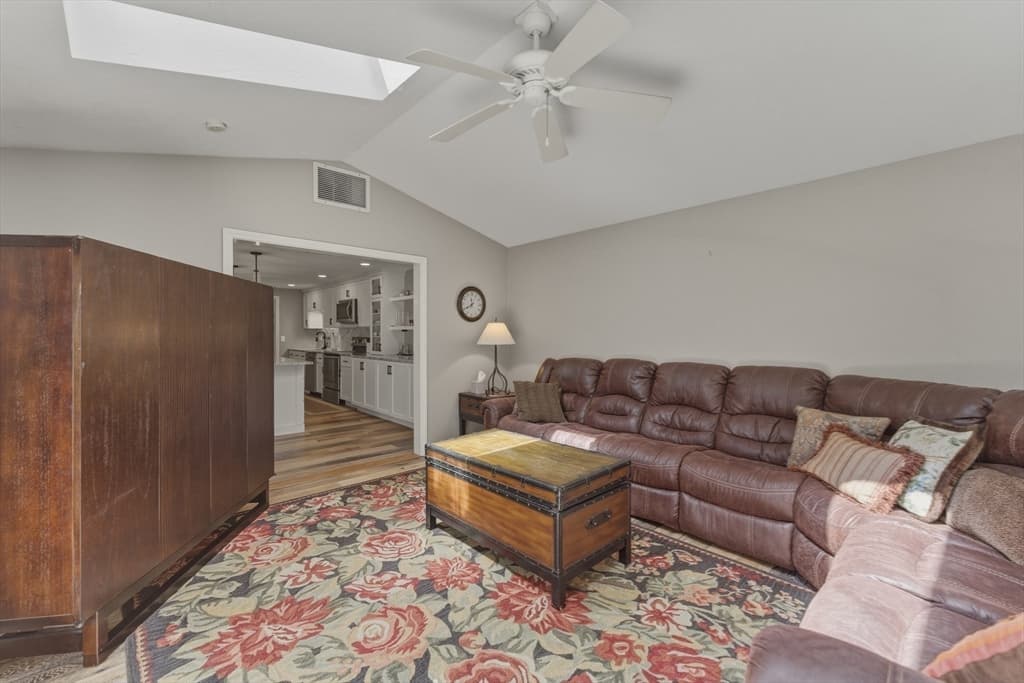 402 Ridgefield Cir # D, Clinton MA 01510 photo 20