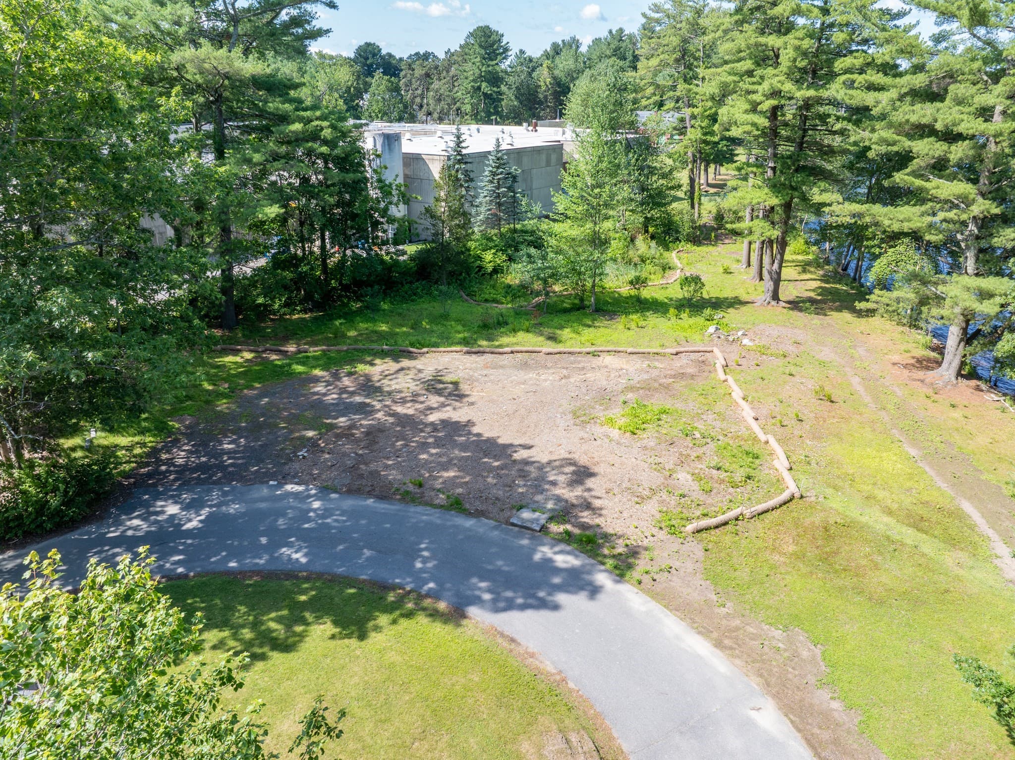 Residential at 14 Geneva Road, Andover MA 01810, photo 20 of 36