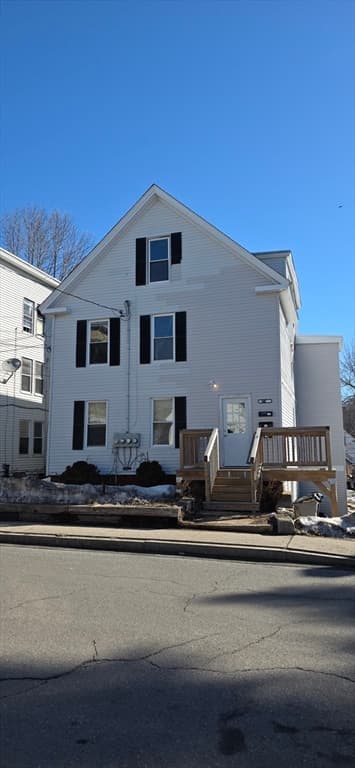 274 Pleasant St, Gardner MA 01440