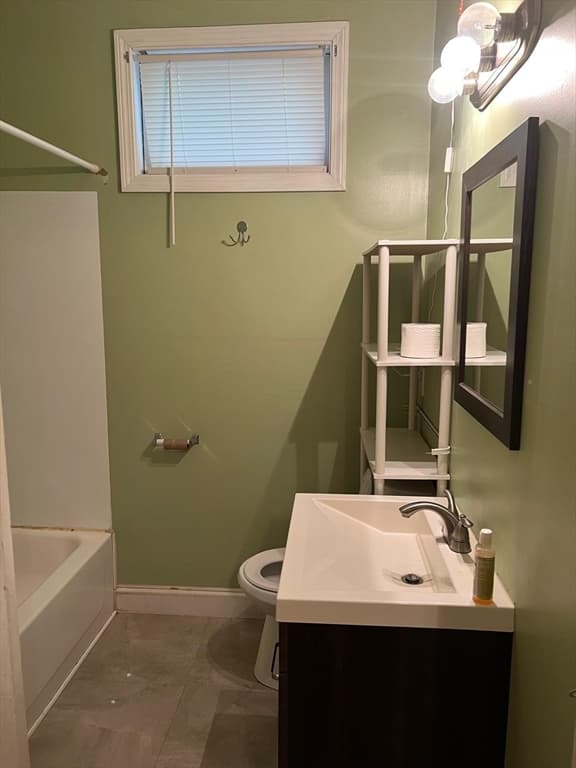 153 Jencks St, Fall River MA 02723 photo 10