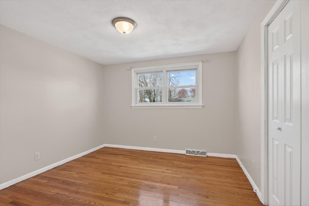 Single Family Residence at 25 Gloversbrook Rd, Randolph MA 02368, photo 19 of 40