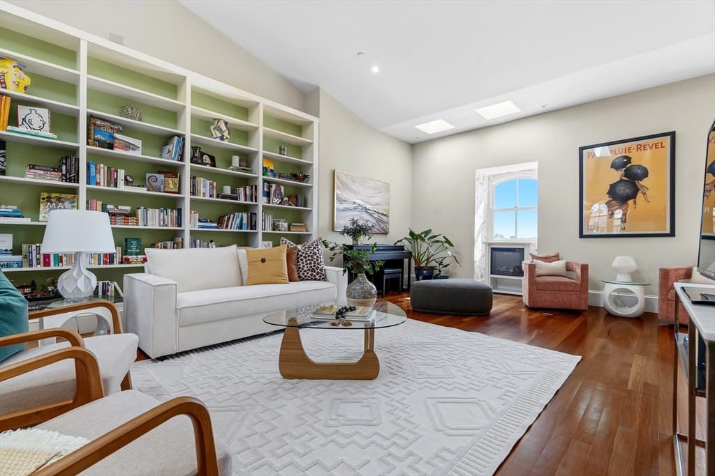 Condominium at 531 Massachusetts Ave # 3, Boston MA 02118, photo 5 of 40