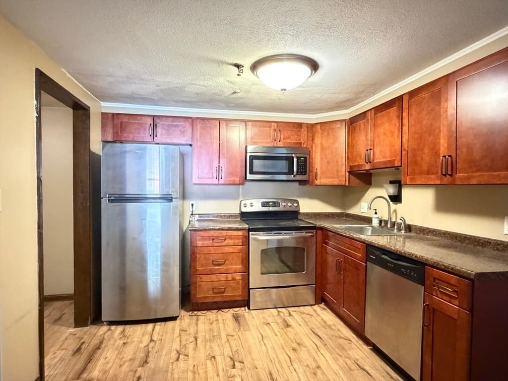 Condominium at 49 Spencer Rd # 16H, Boxborough MA 01719, Boxborough, photo 5 of 15