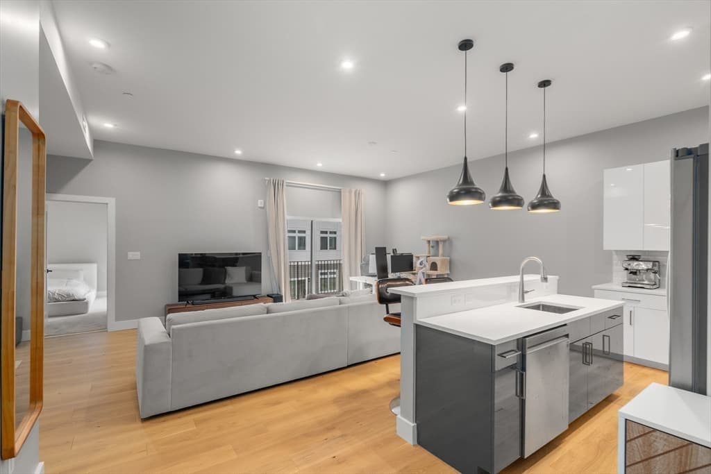 60 Cross St E # 328, Somerville MA 02145 photo 9