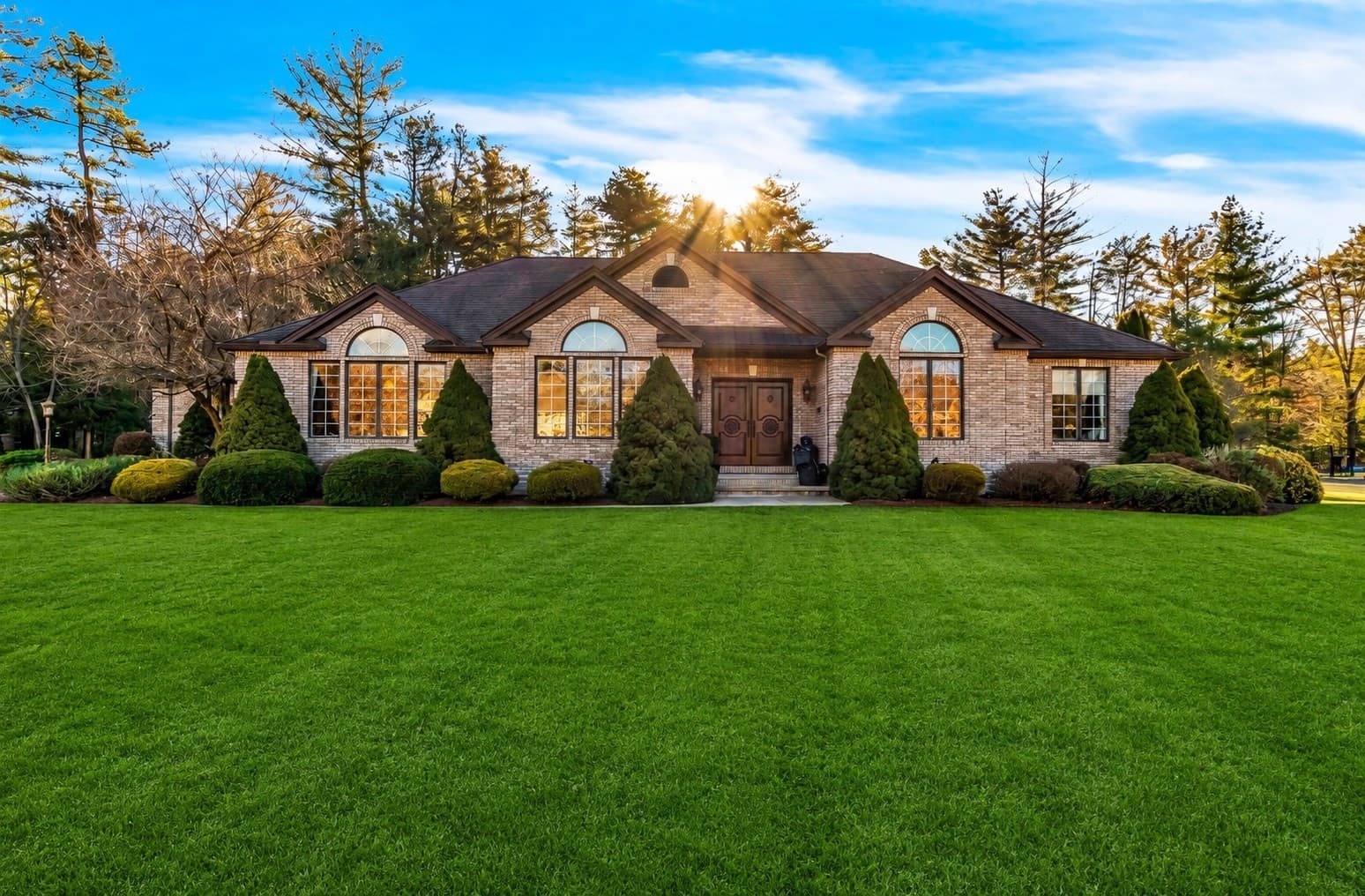 14 Lexington Circle, Southwick MA 01077
