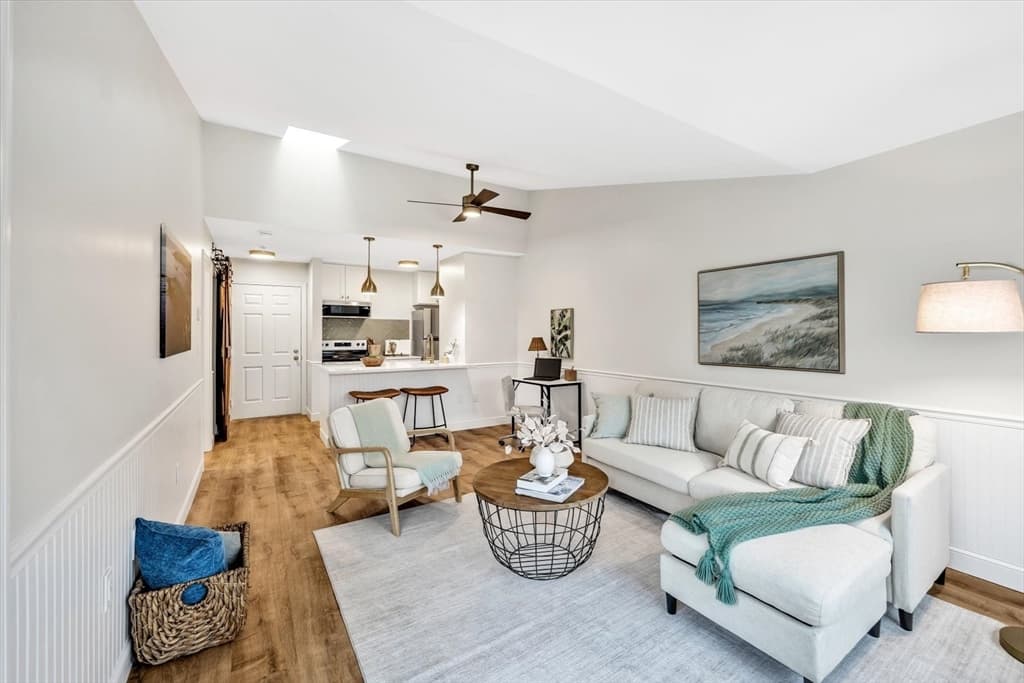 100 Fletcher Ln # G, Brewster MA 02631