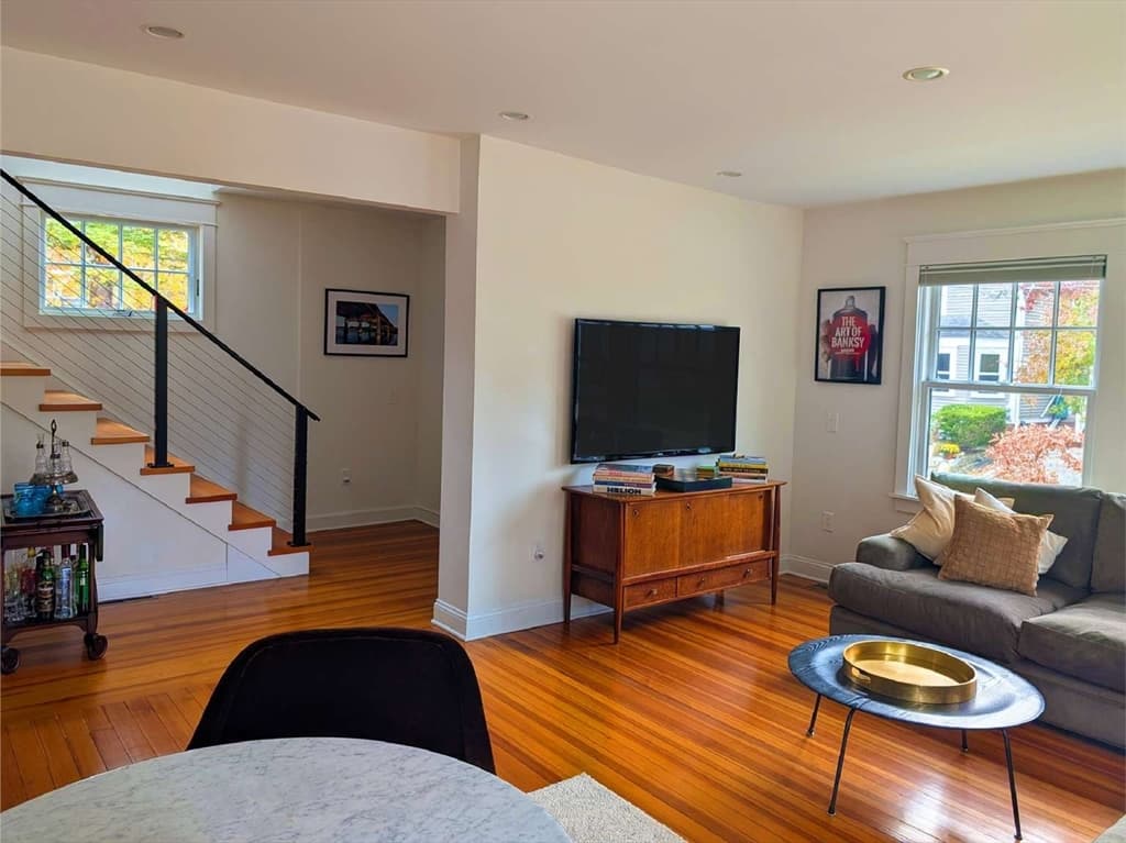 36 Nisbet, Providence RI 02906 photo 5