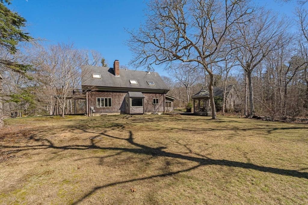 24 Beetle Swamp Rd, Edgartown MA 02539 photo 4