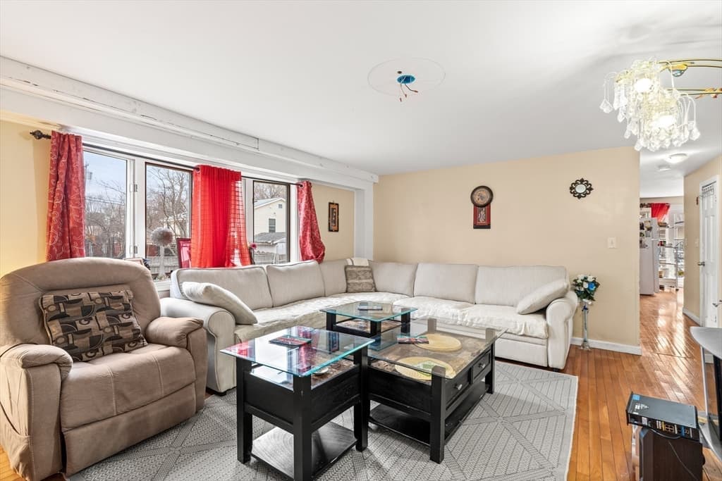 54 Shirley Ave, Lowell MA 01854