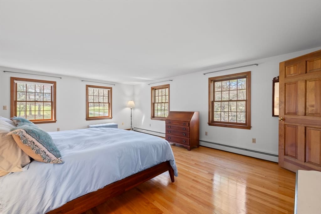 Single Family Residence at 60 Cambridge Rd, Hampstead NH 03841, Hampstead, photo 13 of 33