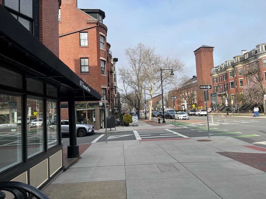 671 Tremont Street # 01, Boston MA 02118 photo 2