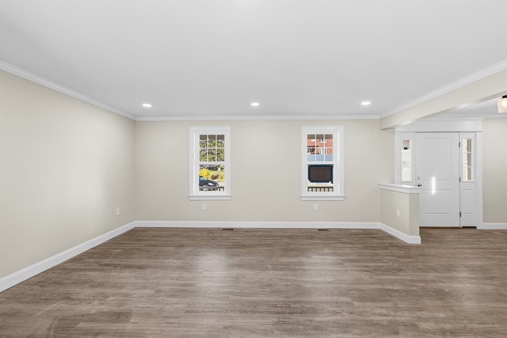 Single Family Residence at 989 Bay Street, Fall River MA 02724, photo 14 of 39