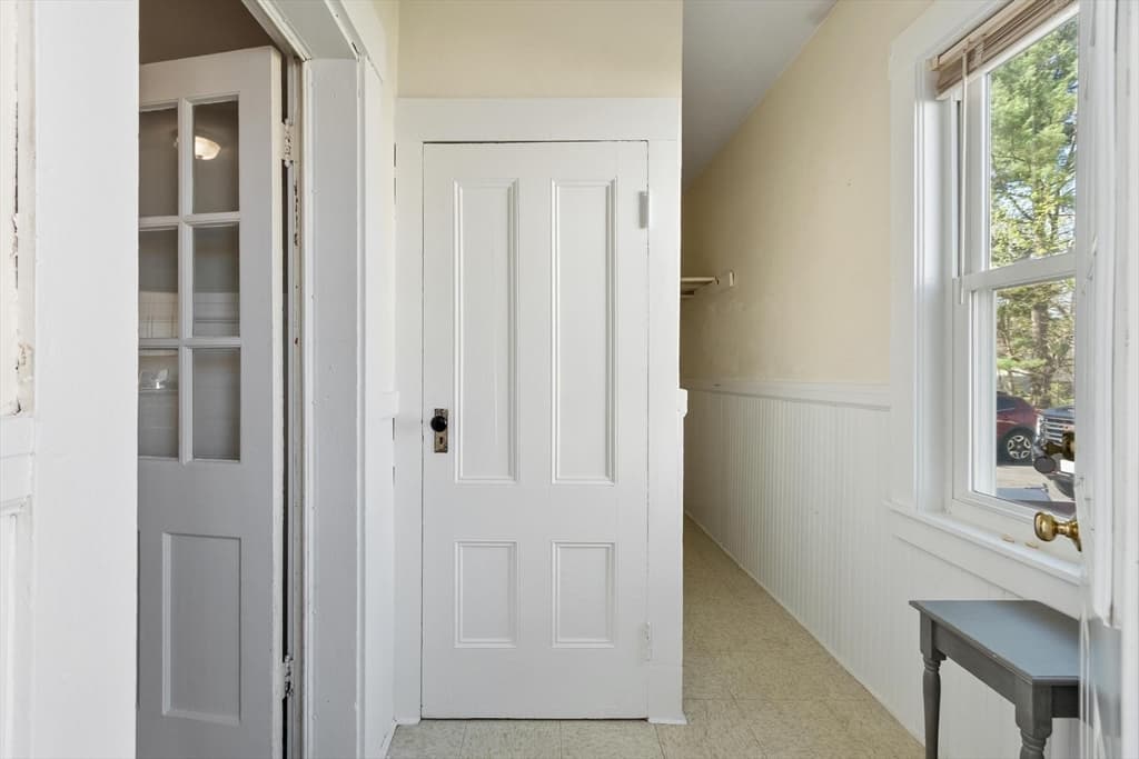 Condominium at 15R Warren Ave # 15R, Chelmsford MA 01824, Chelmsford, photo 12 of 21