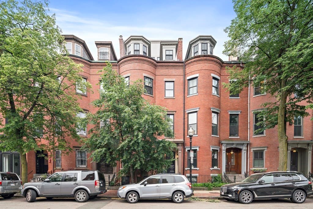 Condominium at 320 Shawmut Ave # 4, Boston MA 02118, photo 20 of 22