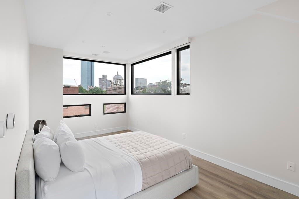 Condominium at 320 Shawmut Ave # 4, Boston MA 02118, photo 11 of 22