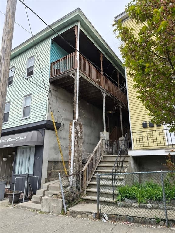 149 Washington St, Peabody MA 01960 photo 6